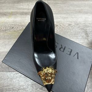 Black gold Versace heels new